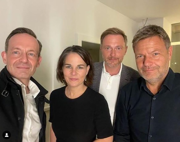 Am Anfang war ein Selfie: Volker Wissing (FDP, links im Bild), Annalena Baerbock (Grüne), Christian Lindner (FDP) und Robert Habeck (Grüne), bei den Vorsondierungen.
