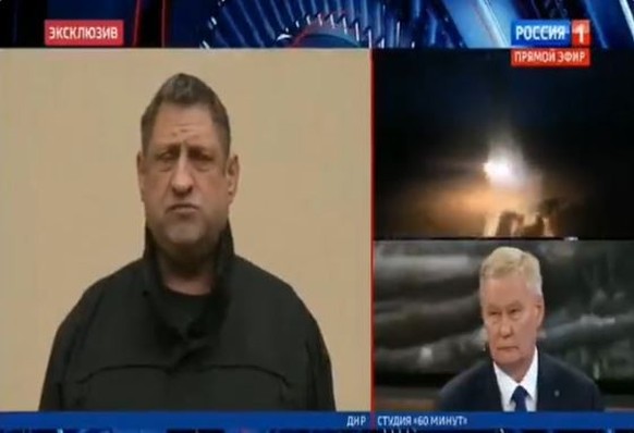 Der Reporter Alexander Sladkov spricht im Fernsehen über die ukrainische Gegenoffensive. 