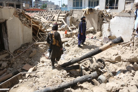 (220525) -- KABUL, May 25, 2022 (Xinhua) -- Photo taken on May 24, 2022 shows the site of a blast in Kabul, Afghanistan. Casualties feared as blast heard in western Kabul, Afghanistan on Tuesday, eyew ...