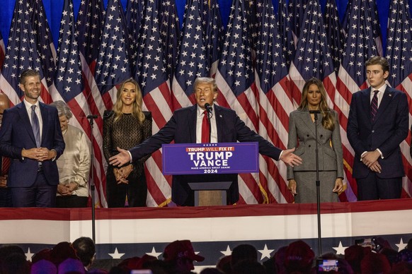 Donald Trump US Election Florida Donald Trump, President elect arrives on stage at the Republican watch Party at the Palm Beach Convention centre having just been declared winner in the 202 Presidenti ...