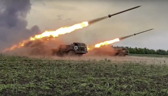 Russische Militärs haben Raketen auf die zentralukrainische Stadt Winnyzia abgefeuert.