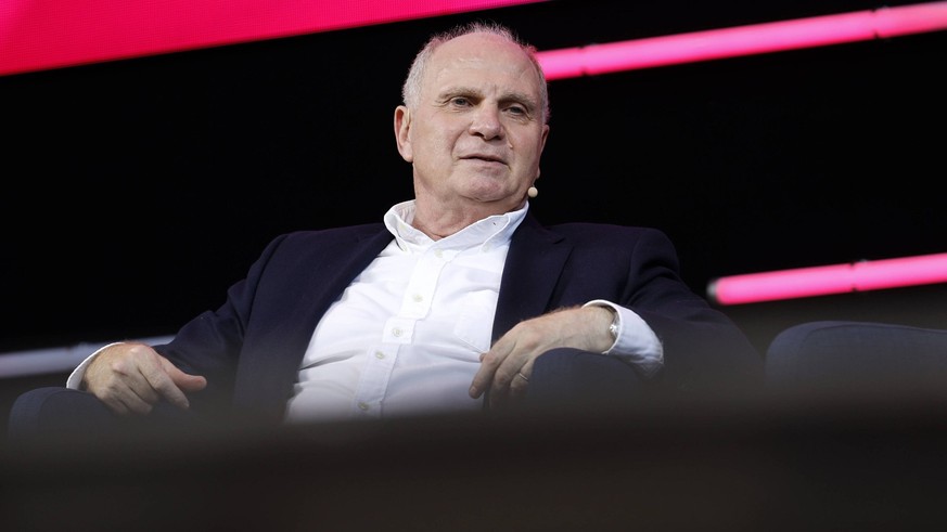 Uli Hoeneß bei Europas führender Digitalisierungsinitiative auf Entscheider-Level DIGITAL X in der Koelnmesse. Köln, 08.09.2021 *** Uli Hoeneß at Europes leading digitalization initiative at decision- ...