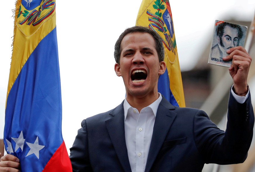 Juan Guaidó will Venezuelas umstrittenen Präsidenten Maduro ablösen.