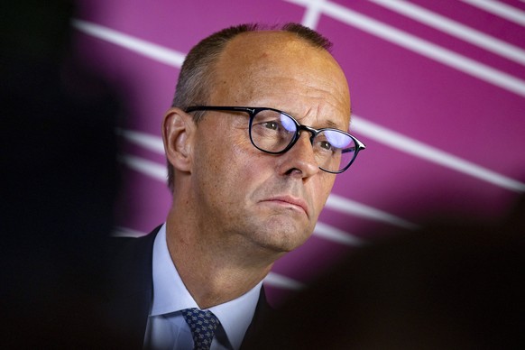 Party Leaders Give Statement Before Parliamentary Fraction Meeting Leader of CDU/CSU party fraction Friedrich Merz in Bundestag gives a press statement before the fraction meeting in Berlin, Germany o ...