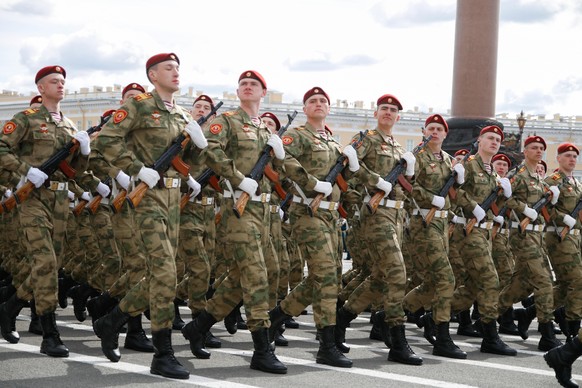 May 9, 2022, St. Petersburg, Russia: Soldiers of the Russian army on the palace Square. A solemn military parade in St. Petersburg to mark the 77th anniversary of the Victory in the Great Patriotic Wa ...
