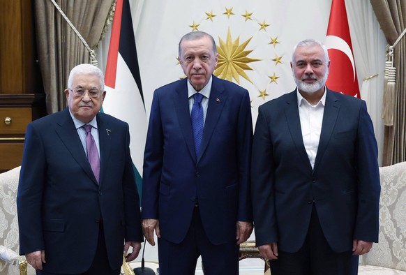 230726 -- ANKARA, July 26, 2023 -- Turkish President Recep Tayyip Erdogan C meets with Palestinian President Mahmoud Abbas L and Hamas leader Ismail Haniyeh in Ankara, T¹rkiye, on July 26, 2023. Turki ...