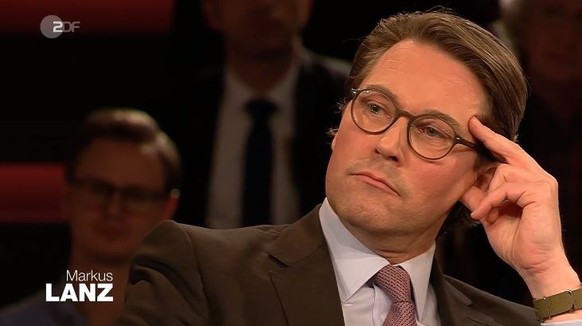 Andreas Scheuer hält die vier Sekunden Stille aus.