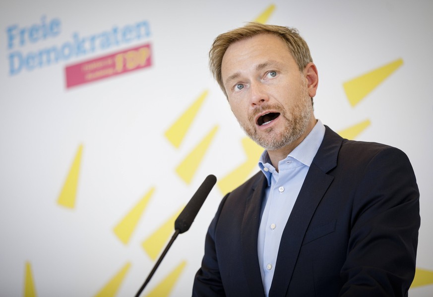 Statement des FDP-Fraktionsvorsitzenden Christian Lindner im Deutschen Bundestag in Berlin.08.09.2020. Berlin Deutschland *** Statement of the FDP parliamentary party leader Christian Lindner in the G ...