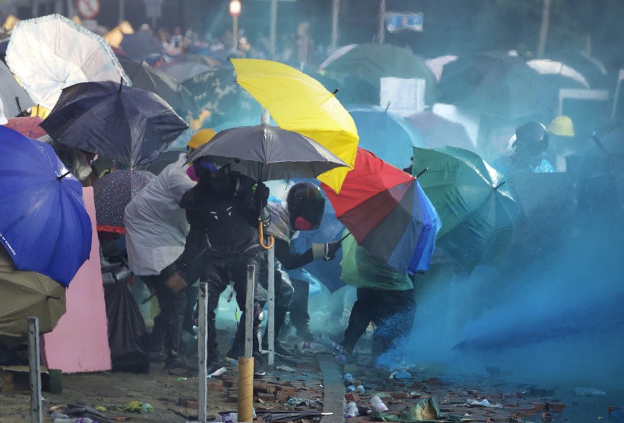 In Hongkong herrscht weiterhin Belagerungszustand