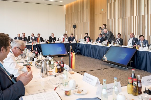 Die Innenministerinnen und -minister von Bund und Ländern auf ihrer Frühjahreskonferenz vom 1. bis 3. Juni.