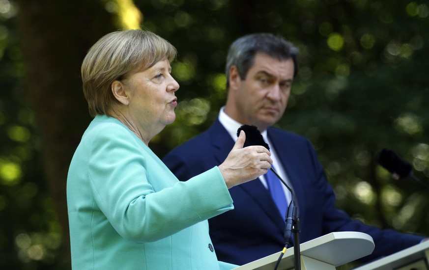 Pressekonferenz von Bundeskanzlerin Angela Merkel zusammen mit dem bayerischen Ministerpr