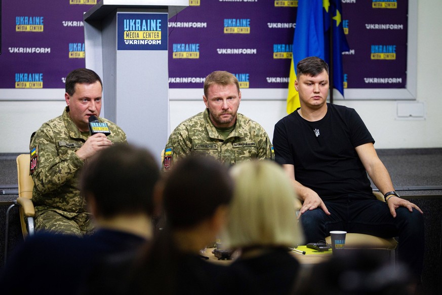 Press conference on special operation of Ukrainian intelligence to lure out Russian Mi-8 helicopter pilot KYIV, UKRAINE - SEPTEMBER 5, 2023 - Representative of the Defence Intelligence of Ukraine Andr ...