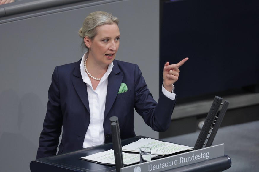 Alice Weidel, Co-Vorsitzende der AfD-Bundestagsfraktion, 212. Bundestagssitzung des 20. Bundestages, Berlin, 11.02.2025 *** Alice Weidel, Co-Chair of the AfD parliamentary group, 212 Bundestag session ...