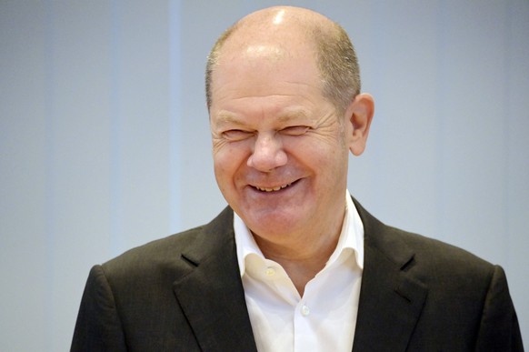 Olaf Scholz bei den Gremiensitzungen der SPD nach der Abgeordnetenhauswahl im Willy-Brandt-Haus. Berlin, 13.02.2023 *** Olaf Scholz at the committee meetings of the SPD after the elections to the Hous ...