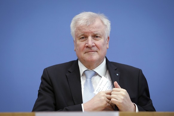 12.03.2018, Berlin, Deutschland - Pressekonferenz zum Koalitionsvertrag zwischen CDU, CSU und SPD in der Bundespressekonferenz in Berlin. Foto: Horst Seehofer, CSU-Vorsitzender und neuer Innen-und Hei ...