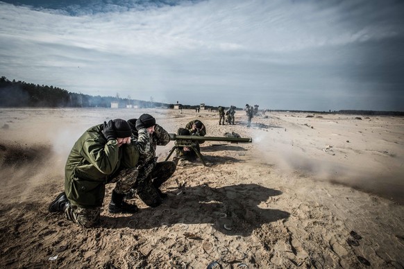 Feb. 25, 2015 - Desna, Ukraine - Cadets shoot a SPG recoilless gun during firing training with SPG recoilless guns and Kalashnikov guns at the 169th Training center of Ukrainian Ground Forces, biggest ...