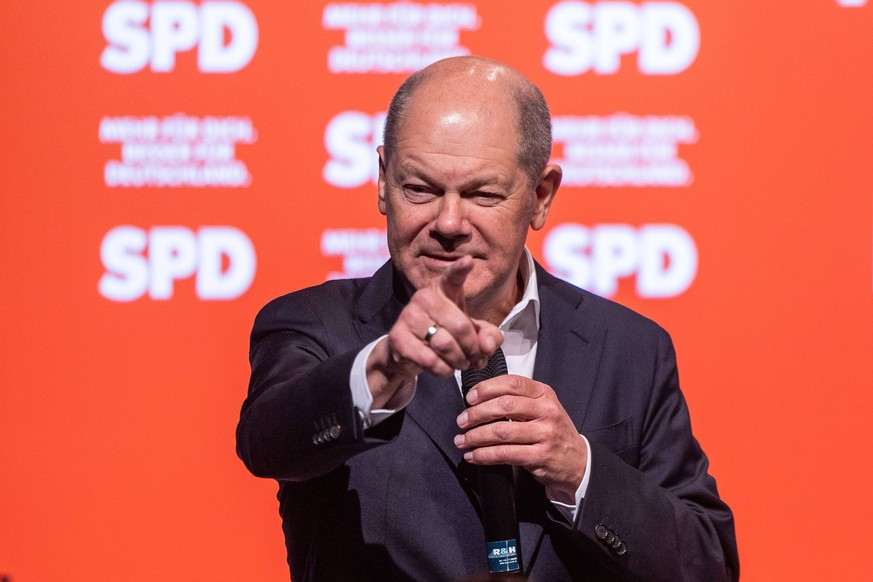 Wahlkampftour der SPD am 13.01.2025 im Lokschuppen in Bielefeld Olaf Scholz Bundeskanzler / Bundeskanzlerkandidat Sozialdemokratische Partei Deutschland *** SPD election campaign tour on 13 01 2025 at ...