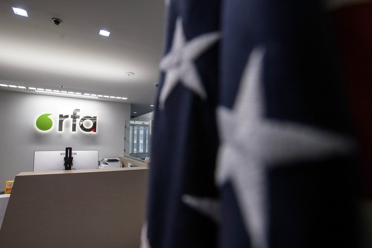 The receptionist desk sits empty at Radio Free Asia, Tuesday, April 1, 2025, in Washington. (AP Photo/Rod Lamkey, Jr.)