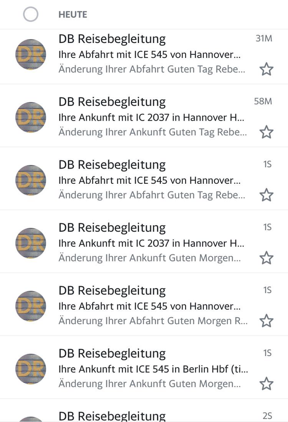 Schon vor Beginn der Reise meldet sich der DB-Reisebegleiter mit Verspätungshinweisen.