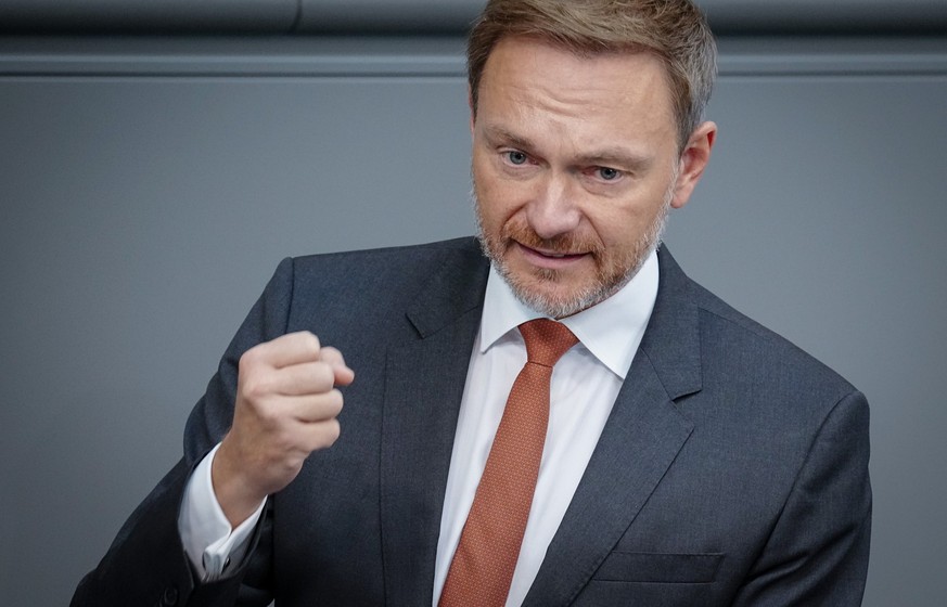 22.09.2022, Berlin: Christian Lindner (FDP), Bundesminister der Finanzen, spricht bei der Sitzung des Bundestags. Thema der Sitzung ist das Inflationsausgleichsgesetz. Foto: Kay Nietfeld/dpa +++ dpa-B ...