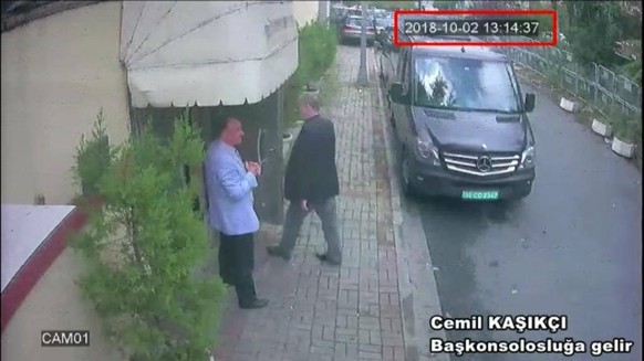 Dieses Bild einer Überwachungskamera zeigt&nbsp;Dschamal Chaschukdschi beim Betreten des Konsulats