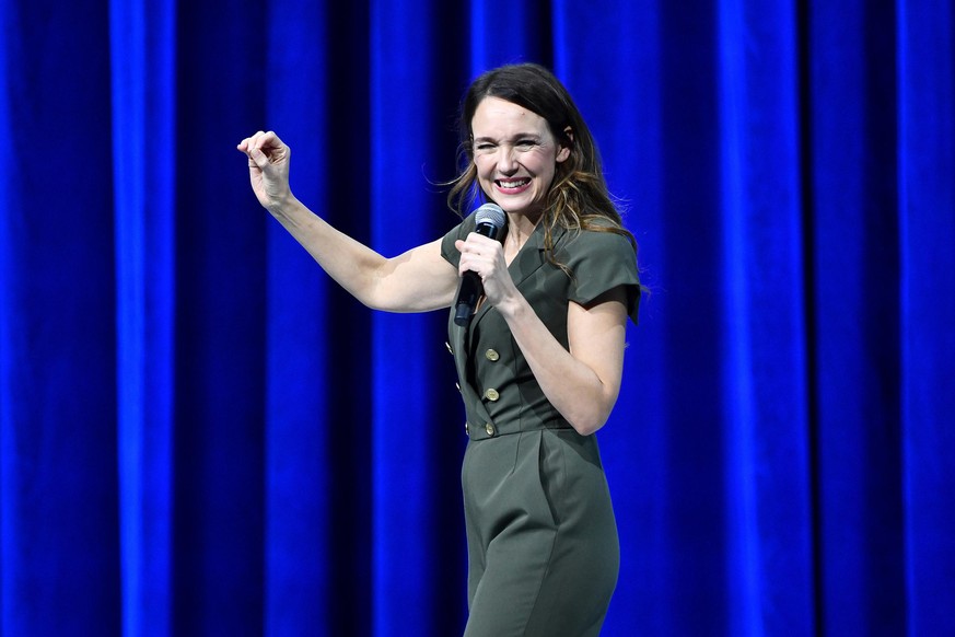 Auftritt Carolin Kebekus am 02.02.2020 in Landshut Das Bild zeigt Comedian, Komikerin, Schauspielerin, Saengerin und Synchronsprecherin Carolin Kebekus. NUR FÃR REDAKTIONELLE VERWENDUNG. FOR EDITORIA ...