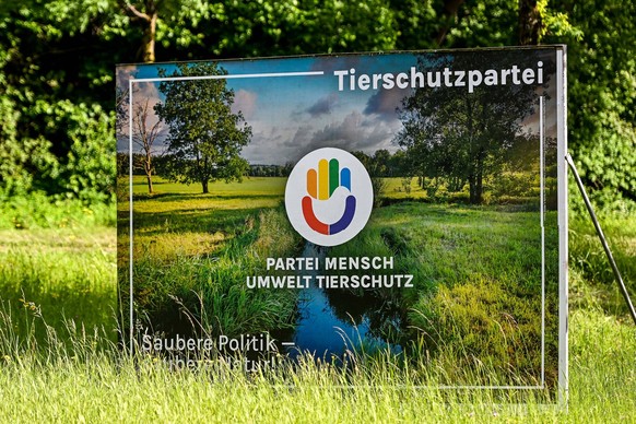 GER, Europawahl 2024, Wahlplakate in Kempten / 28.05.2024, Adenauerring, Kempten, GER, Europawahl 2024, Wahlplakate in Kempten, zwei Wochen vor der Europawahl sind zahlreiche Wahlplakate an den Ringst ...