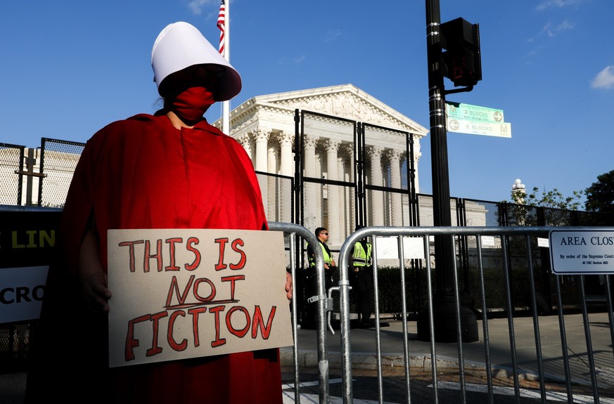 WASHINGTON, USA - JUNE 24: Abortion rights demonstrators gather outside the US Supreme Court in Washington, D.C., US, on June 24, 2022. A deeply divided Supreme Court overturned the 1973 Roe v. Wade d ...