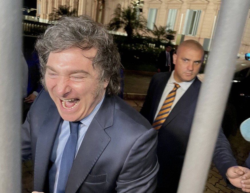 Javier Milei, President, Casa Rosada POLITICA President Javier Milei greets supporters as he leaves the Casa Rosada after the swearing-in of Gerardo Werthein as the new foreign minister EDITORIAL USE  ...