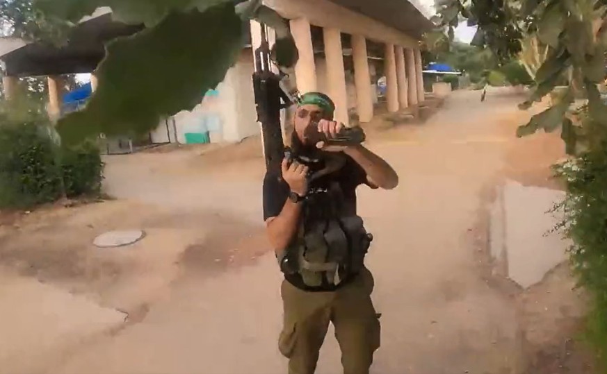 In den Aufnahmen der Bodycams ist zu sehen, wie skrupellos die Hamas-Terroristen bei ihrem Angriff auf Israel vorgingen.