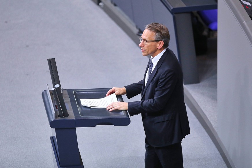 Berlin, Deutschland, 13.11.2024: Deutscher Bundestag: 199. Bundestagssitzung: Bundesminister der Finanzen J