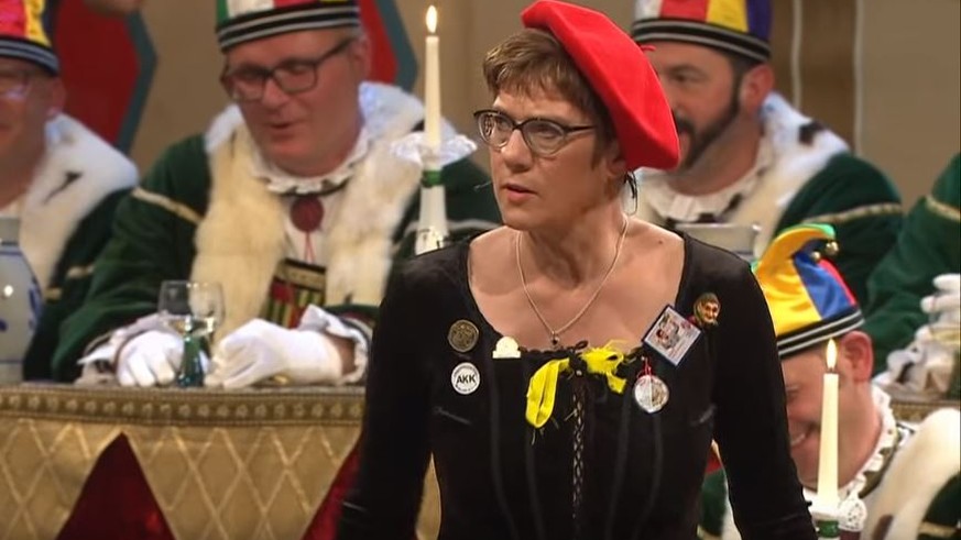 Annegret Kramp-Karrenbauer beim Stockacher Narrengericht.