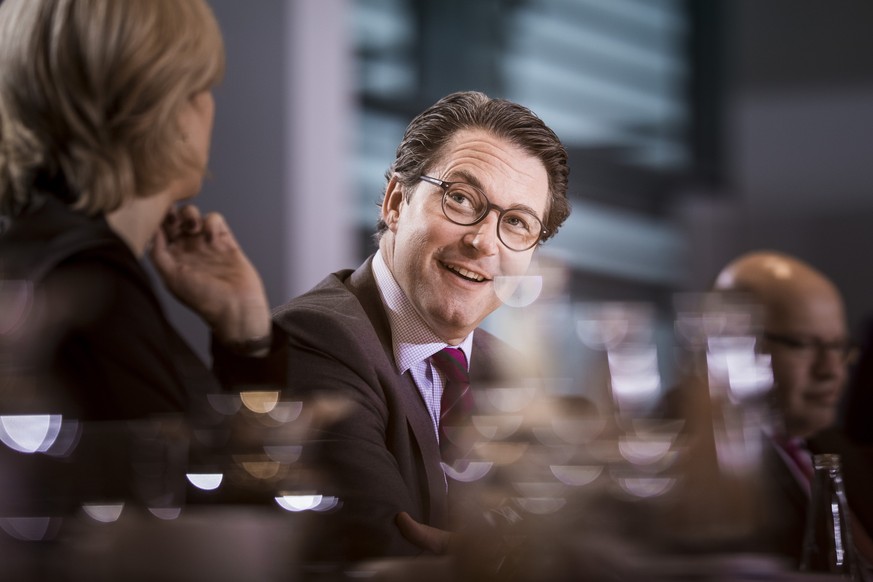 Bundesverkehrsminister Andreas Scheuer, CSU, aufgenommen vor der Kabinettssitzung im Bundeskanzleramt in Berlin, 16.10.2019. Berlin Deutschland Federal Transport Minister Andreas Scheuer, CSU, taken b ...