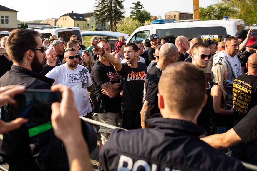 Teilnehmer des Neonazi-Festivals im sächsischen Ostritz.