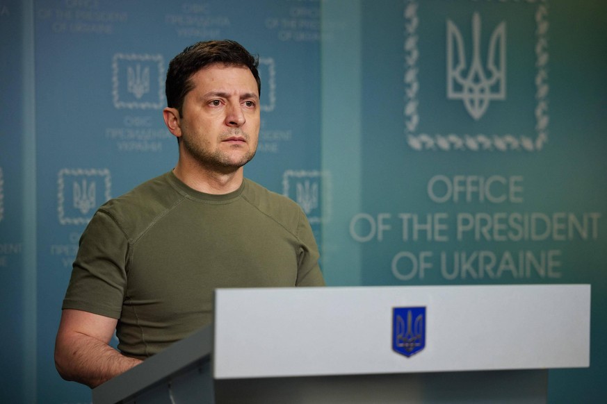 February 24, 2022, Kyiv, Ukraine: Ukrainian President VOLODYMYR ZELENSKY during his address to the nation at the end of the first day of Russia s attacks. Kyiv Ukraine PUBLICATIONxINxGERxSUIxAUTxONLY  ...