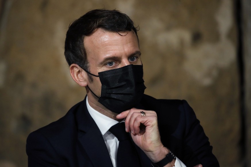 12.01.2021, Frankreich, Tilly: Emmanuel Macron, Pr