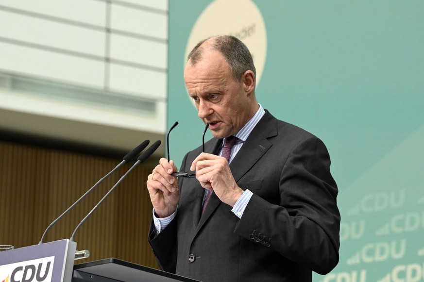 Friedrich Merz bei einer Pressekonferenz der CDU im Nachgang zur Bürgerschaftswahl in Hamburg im Konrad-Adenauer-Haus. Berlin, 03.03.2025 *** Friedrich Merz at a CDU press conference following the par ...