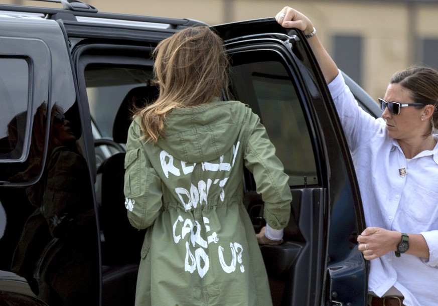 First lady Melania Trump arrives at Andrews Air Force Base, Md., Thursday, June 21, 2018, after visiting the Upbring New Hope Children Center run by the Lutheran Social Services of the South in McAlle ...