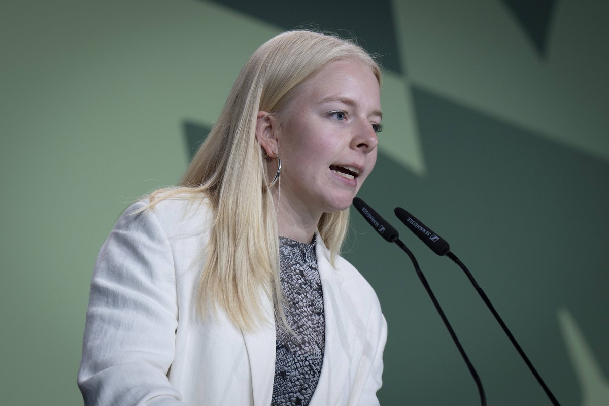 Bündnis 90/Die Grünen, Länderrat, Jette Nietzard Bündnis 90/Die Grünen, Länderrat, WECC, Berlin, Jette Nietzard Berlin Berlin GER *** Bündnis 90 Die Grünen, Länderrat, Jette Nietzard Bündnis 90 Die Gr ...