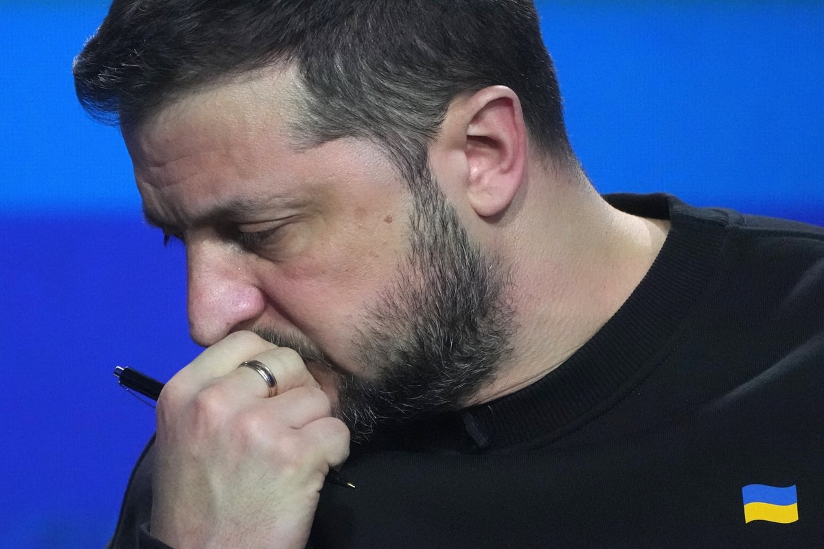 19.12.2023, Ukraine, Kiew: Wolodymyr Selenskyj, Präsident der Ukraine, spricht während seiner Jahresend-Pressekonferenz. Foto: Efrem Lukatsky/AP/dpa +++ dpa-Bildfunk +++