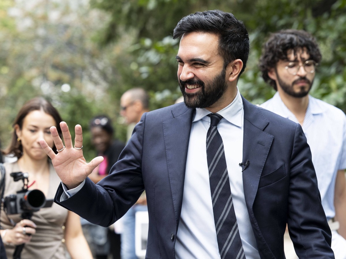September 30, 2025, New York City, New York, United States: ZOHRAN MAMDANI, New York State Representative and candidate for Mayor of New York City, arriving for a press conference on Central Park Sout ...