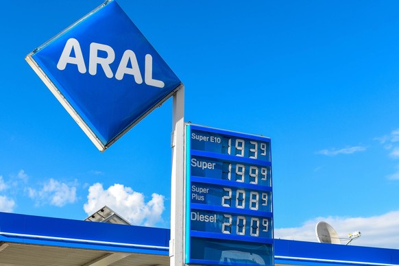 Die Kraftstoffpreise sind am 13. Juni noch immer übermäßig hoch.