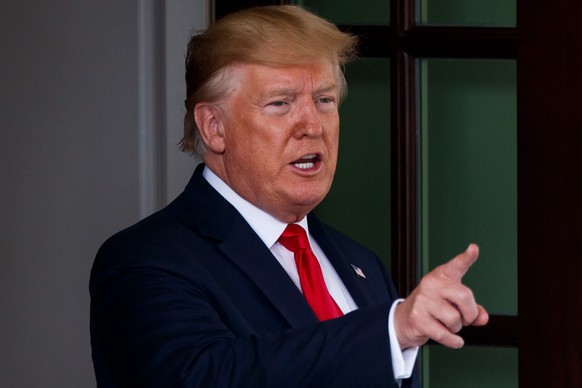 ARCHIV - 18.07.2019, USA, Washington: Donald Trump, Pr�sident der USA, beantwortet die Fragen von Journalisten bevor er den niederl�ndischen Premierminister Rutte im Wei�en Haus begr��t. (zu dpa: �Nat ...