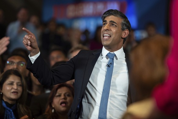 Britain&#039;s Prime Minister and Conservative Party leader, Rishi Sunak, delivers a speech at a Conservative Party campaign event at the National Army Museum in London., Tuesday, July 2, 2024. (AP Ph ...