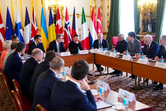 Beim Krisentreffen in London war auch der türkische Außenminister Hakan Fidan anwesend.