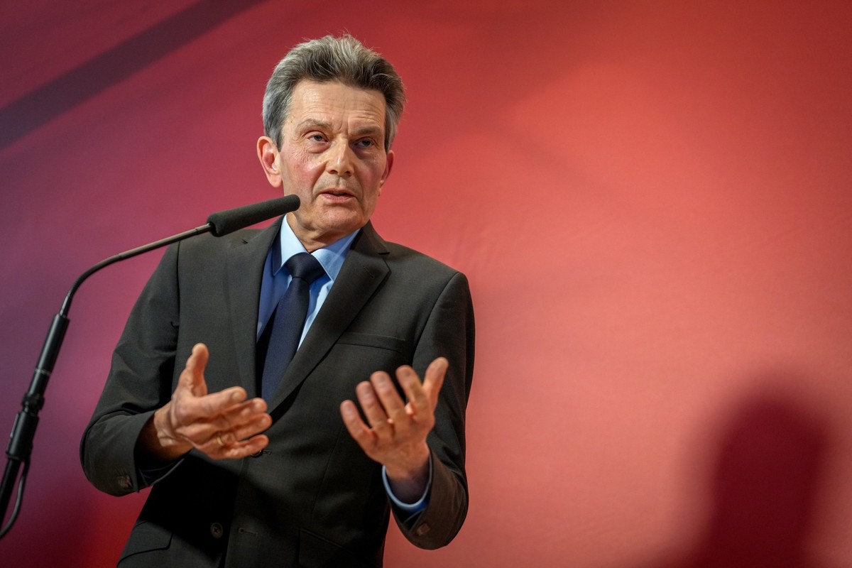 28.01.2025, Berlin: Rolf Mützenich, Vorsitzender der SPD-Bundestagsfraktion, gibt ein Statement zu Beginn der Fraktionssitzung seiner Partei. Foto: Kay Nietfeld/dpa +++ dpa-Bildfunk +++