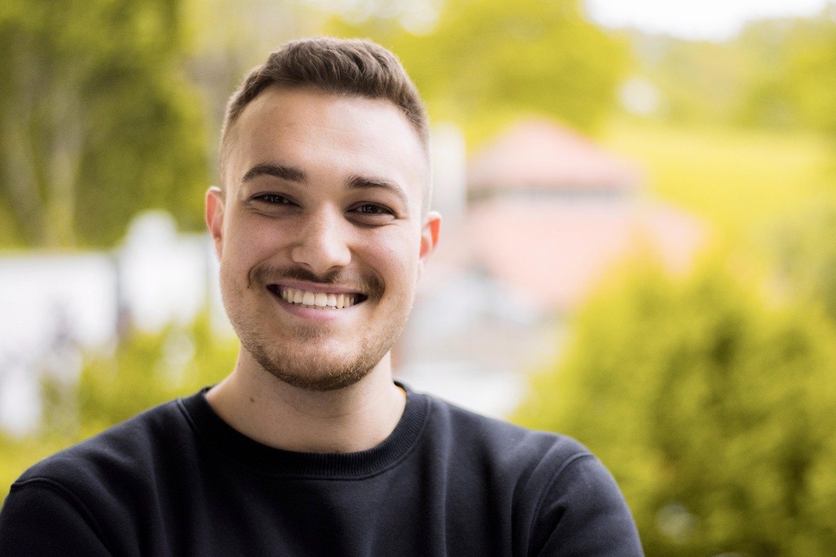 Dass vielen Menschen Datenschutz scheinbar wichtiger ist als das Recht auf Bewegungsfreiheit, kann Moritz nicht nachvollziehen.