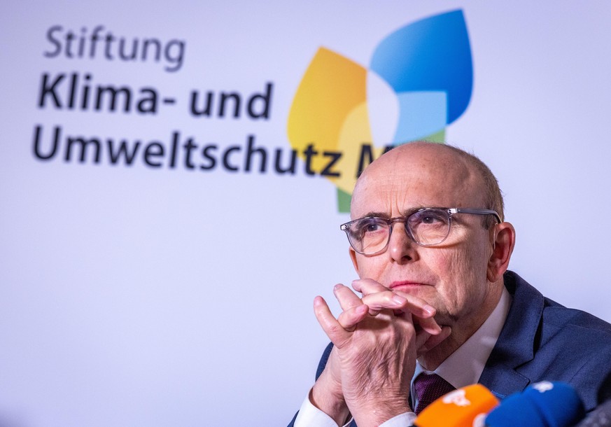 Stiftungsvorstandschef Erwin Sellering weigerte sich, die Stiftung selbst aufzulösen, weil er diesen Schritt für rechtswidrig hält.