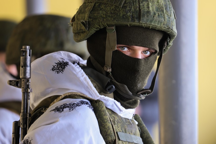 RYAZAN REGION, RUSSIA - FEBRUARY 15, 2022: A student undergoes a military and sports training at the training ground of the Seltsy education centre of the Ryazan Guards Higher Airborne Command School. ...