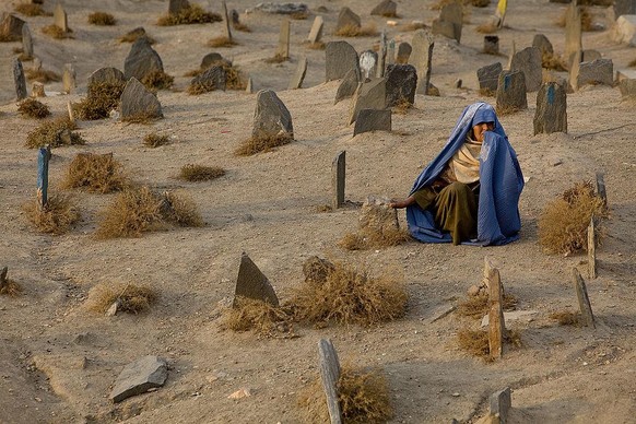 Ein lokaler Friedhof für die Hazara-Minderheit in Afghanistan.